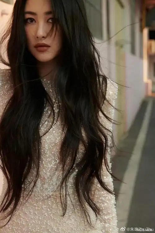 丰满才是真女神朱珠