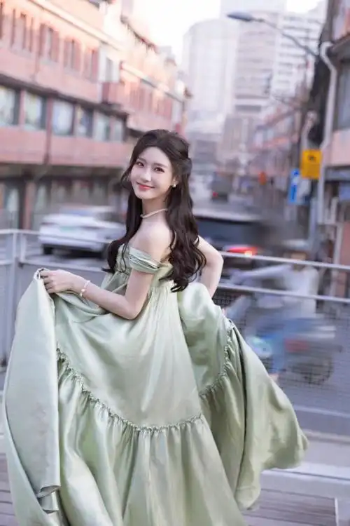 陈意涵森系油画感造型##陈意涵好像童话里的公主#@陈意涵estelle是从