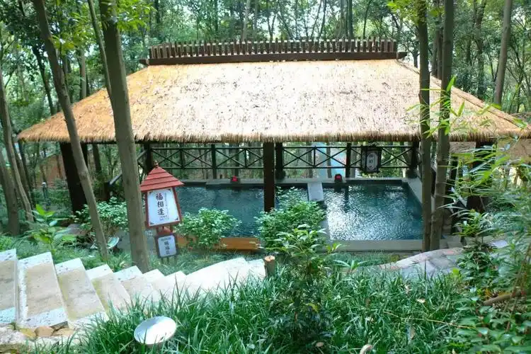 张家界万福温泉母亲节巨献除了快闪更要把爱说出来