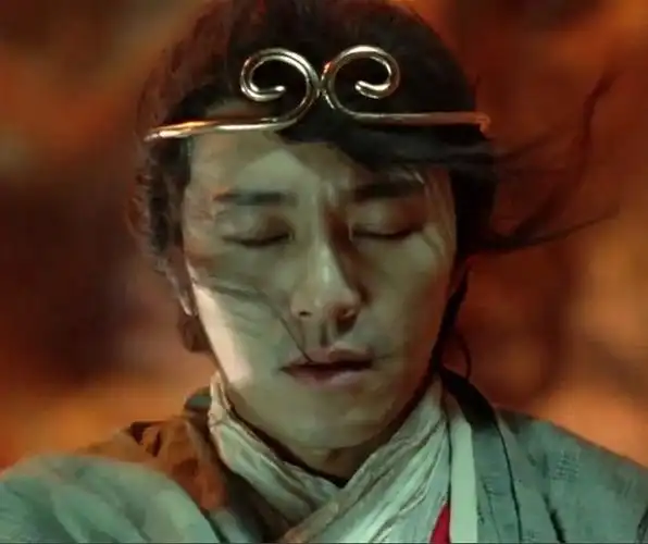 但她们不知道的是,至尊宝成为齐天大圣的代价,就是很难去喜欢一个人.