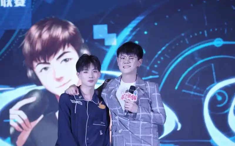 【羊仔&妖扬】羊仔找妖扬睡觉?第二天早上偏瘫了!