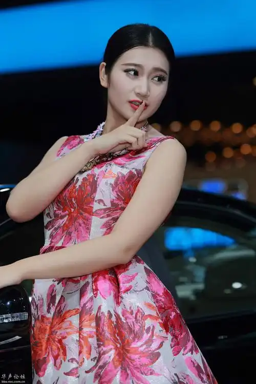 【新丽影】◆ 美女车模(54)