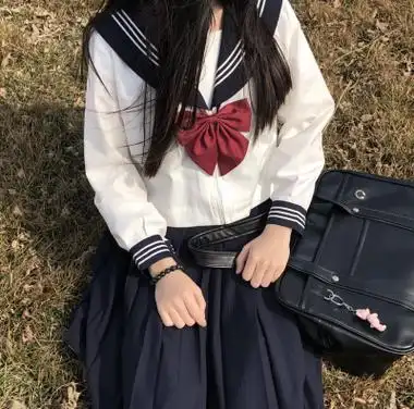 穿jk制服动漫头像