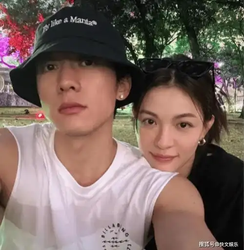 钟楚曦庆31岁生日!与大3岁男友侯雯元外出逛街,两人感情和睦