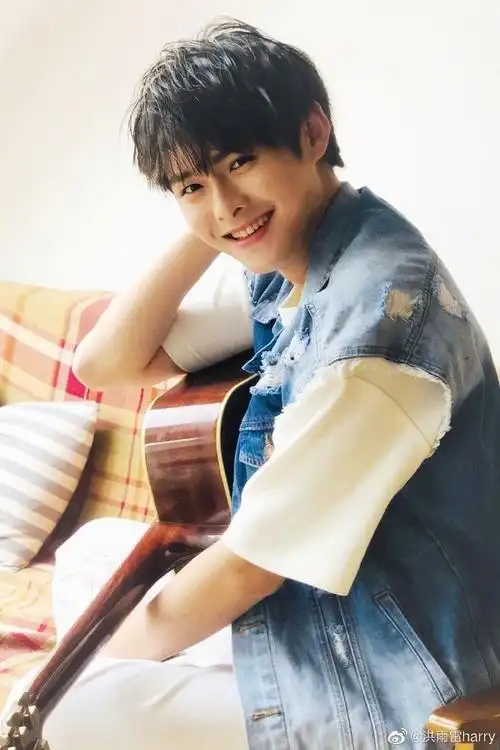 洪雨雷 模范情书