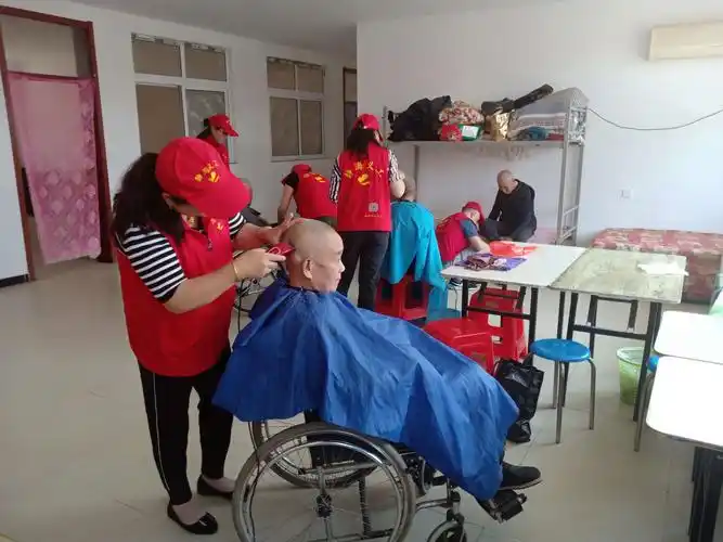 静海义工"敬老暖心"志愿服务罗阁庄养老院老人活动报道