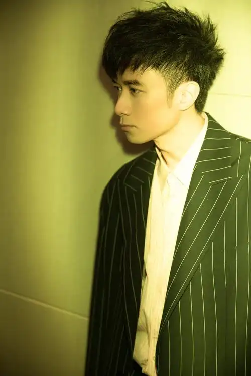 p>《星战》是 a target="_blank" href="/item/古巨基/239949" data