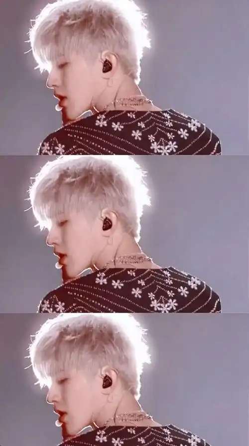 蔡徐坤拼接壁纸来一波,帅进了我的心里,拨动了我的心弦