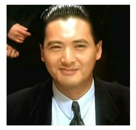 从许文强到小马哥再到赌神高进,周润发一直神采奕奕容颜不老