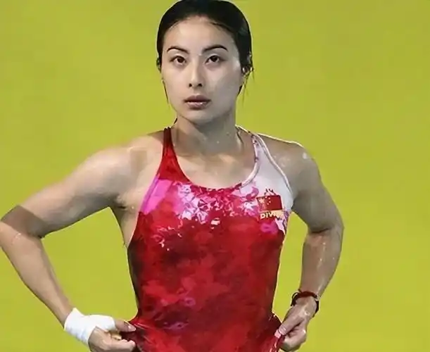 郭晶晶被香港贵妇集体排挤近况曝光网友感慨醒醒吧嫁什么豪门