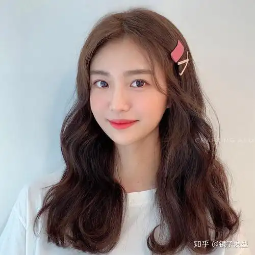 2021发型别乱剪先看看这10几款利落洋气还显气质