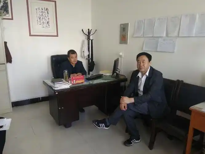督导检查结束后,白水镇学区王主任和白水中学孙校长表示,问题贴合实际