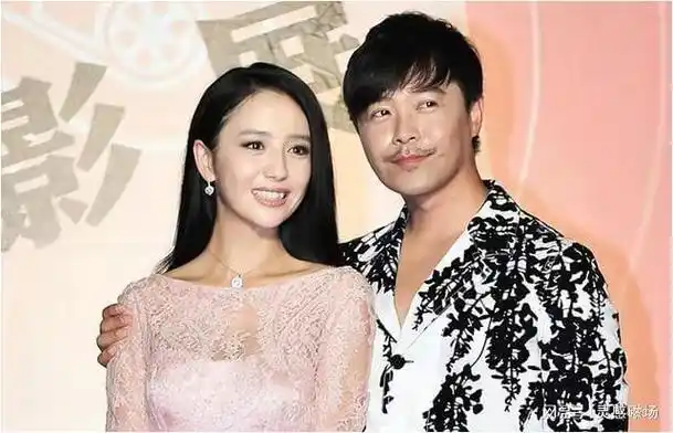 佟丽娅近照曝光带儿子与陈思诚探险离婚后一家三口快乐同框