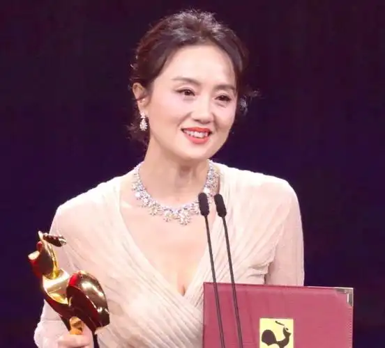 朱媛媛个人资料介绍(朱媛媛和老公辛柏青结婚15年无绯闻) | 百科知识