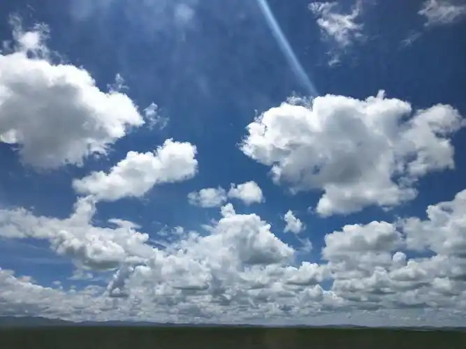 飘过扎尕那天空的云朵