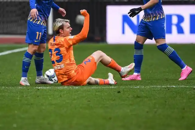 ↑12月19日,山东鲁能泰山队球员格德斯在比赛中.