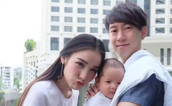 知名女星怀胎九月丈夫不听话,自曝哥哥是自己!