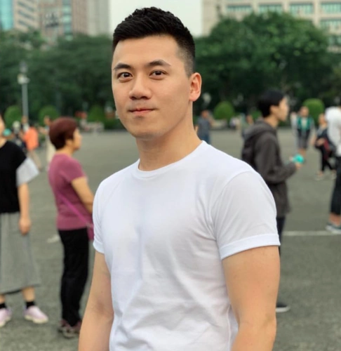 18~35岁的男生发型就该这样剪!时尚帅气又减龄!