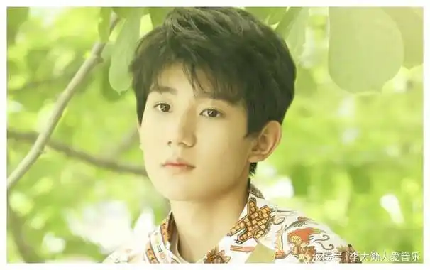 他自2018年以来每个月所写的文章更多关于王源的文章,可以在知乎上找