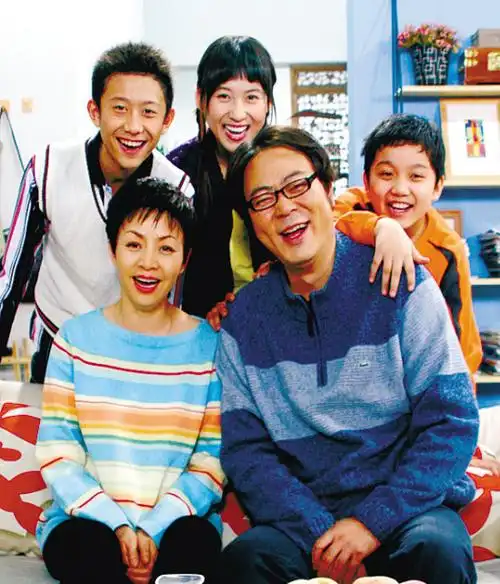 《家有儿女》的小雪也去整容了!别说,是漂亮多了!