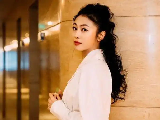 韩云云:"泼妇"专业户,撞脸姜妍,抢张小斐风头,却没有爆红命