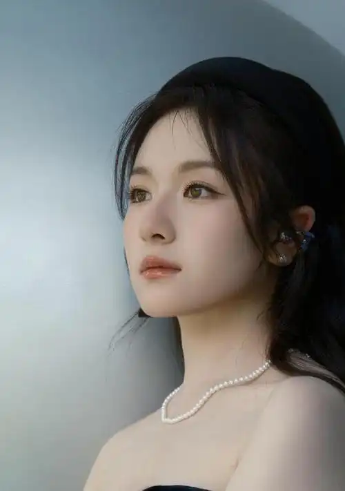 李兰迪黑色礼服美拍