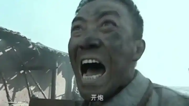 小鬼子,敢动我的女人,二营长把意大利炮给我拉上来,开炮