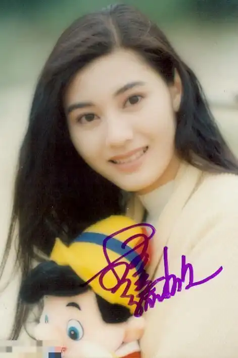 45岁李嘉欣罕见旧照 揭最美港姐20年容貌变迁