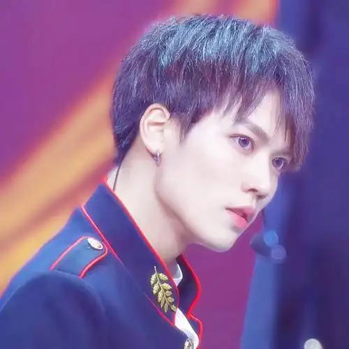 林彦俊自截头像