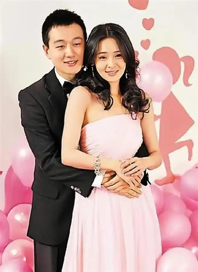 更神奇的是佟大为和于明加在《门第》里是 - 抖音