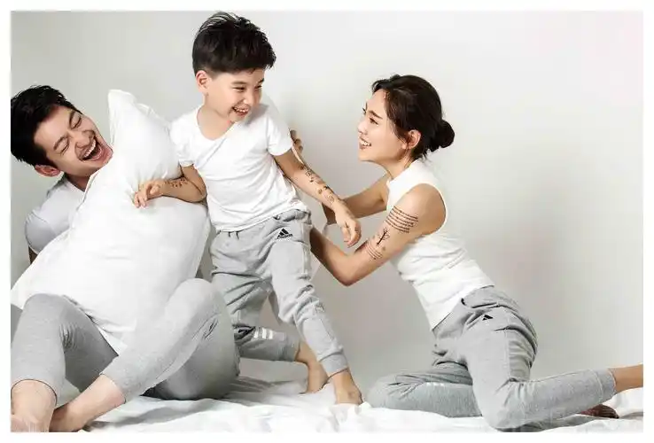 美团【韩宫儿童摄影】3人全家福套餐