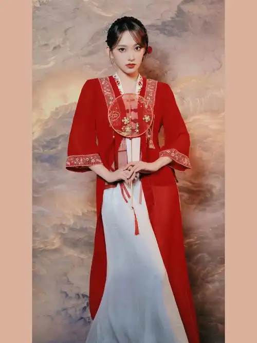 浓颜且炙热95永远爱老婆的舞台 红衣古装美人#壁纸  #程潇  #明星