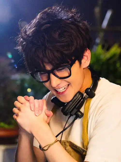 手机适配壁纸自裁杨洋萌帅萌帅的茅十八咩咩存