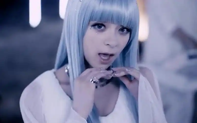 那个曾经血洗b站五次的小姐姐水桥舞让你中毒到无法自拔