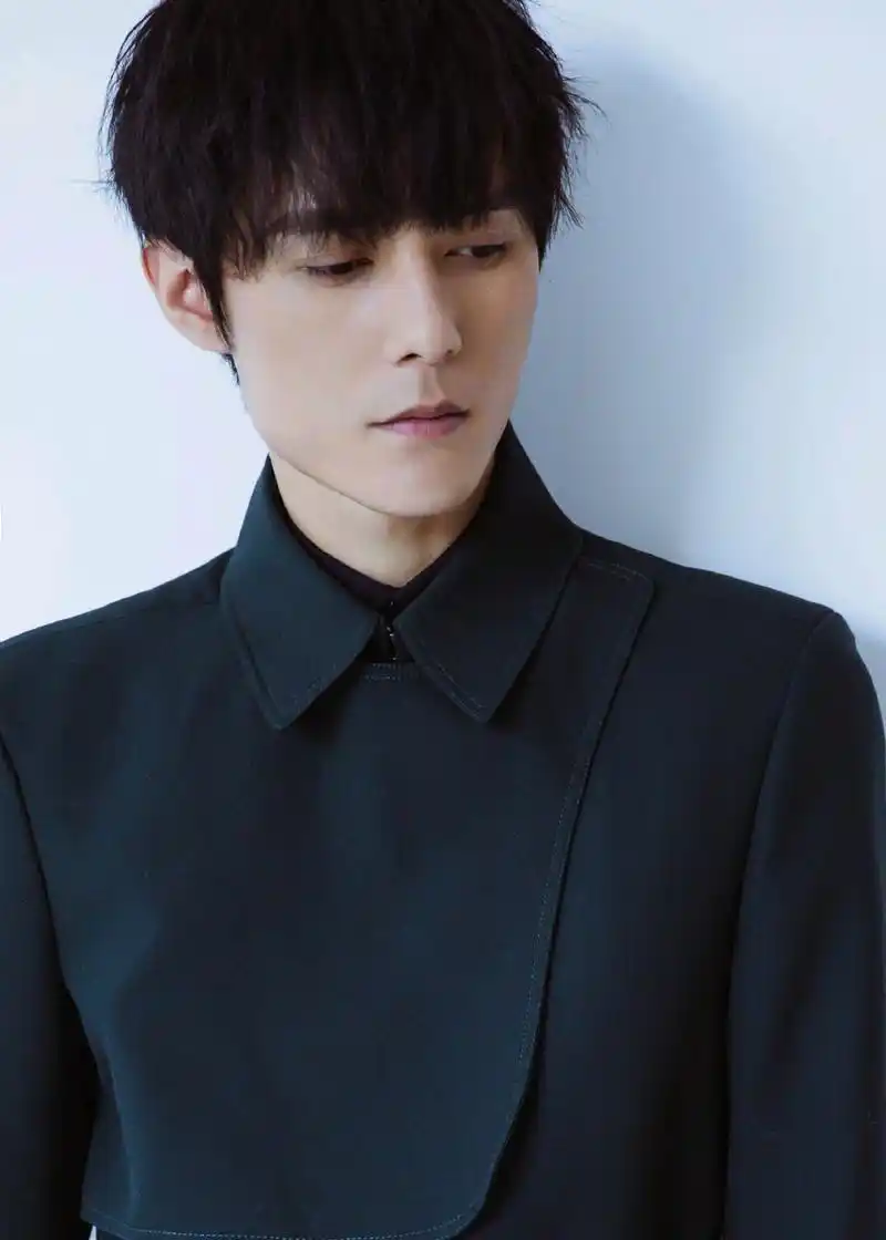 网爆演员张超出轨多位女星?威胁前女友泼硫酸!你们怎么看?