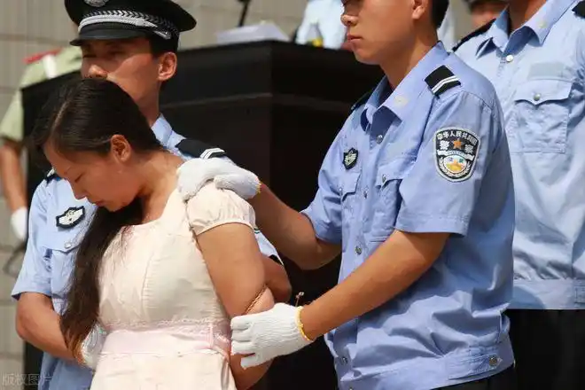 女罪犯被执行枪决火化前居然再次复活最终结局又会如何