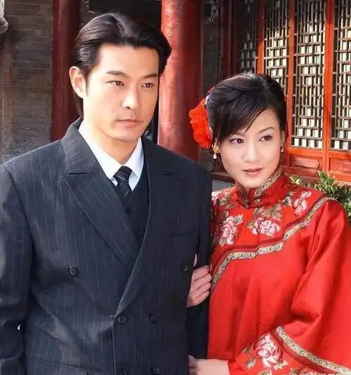 16年后才懂伊能静咋看上黄维德,年少还债养家的两人太像了