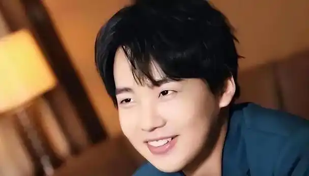 笑不活了,这一次网友真坐不住了,郭麒麟回到了"胖麒麟"模式!