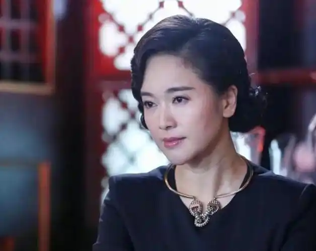 事实上,在早前的《中国式离婚》拍摄结束后,左小青就跟随陈道明,一同