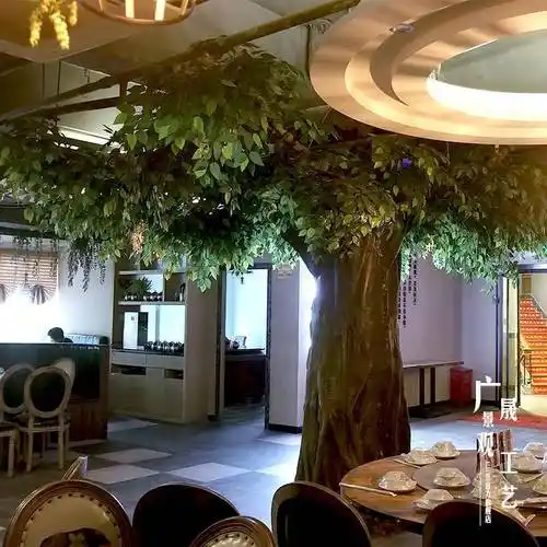 水泥假树,水泥仿真树起到室内装饰及掩饰的作用