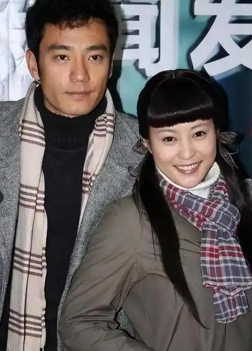 演员郝蕾:2次结婚2次离,告别刘烨后,独自一人带着2个儿子