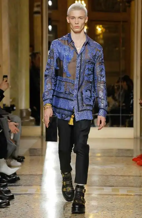 范思哲(versace)2018秋冬男装发布 (2)