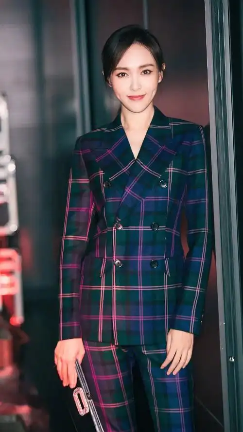 谁是你心中穿西装最飒女明星