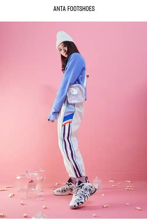 关晓彤同款安踏女鞋霸道系列运动鞋新品2021秋冬潮流复古老爹鞋休闲