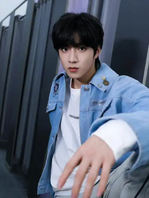 刘耀文的腿是真实存在的吗