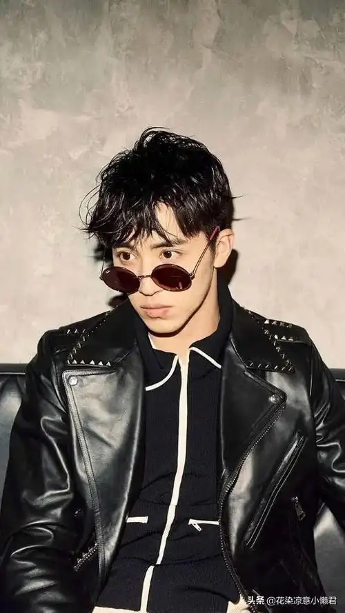 黄景瑜许魏洲抬下巴(黄景瑜许魏洲撞脸明星时刻)(40)