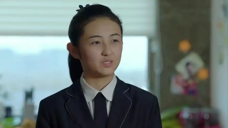 小别离|张子枫|肩颈_新浪新闻