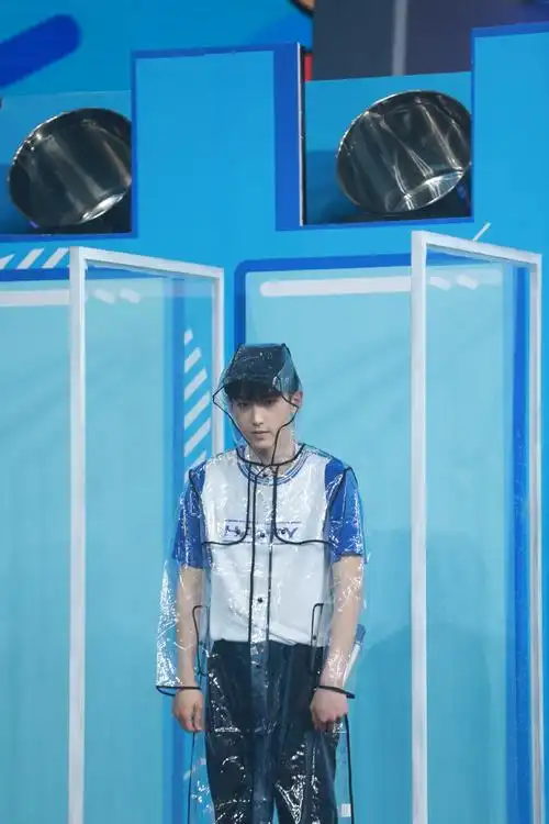 郭俊辰快乐大本营帅气图片