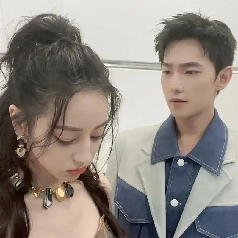 夫妻养成记0707#你是我的荣耀#荣耀夫妇#迪丽热巴#杨洋@ - 抖音