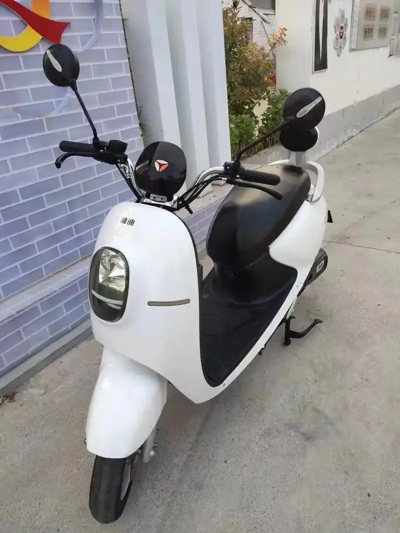 雅迪踏板电动车转让60伏20安车子非常好.雅迪踏板电动车转让 - 抖音